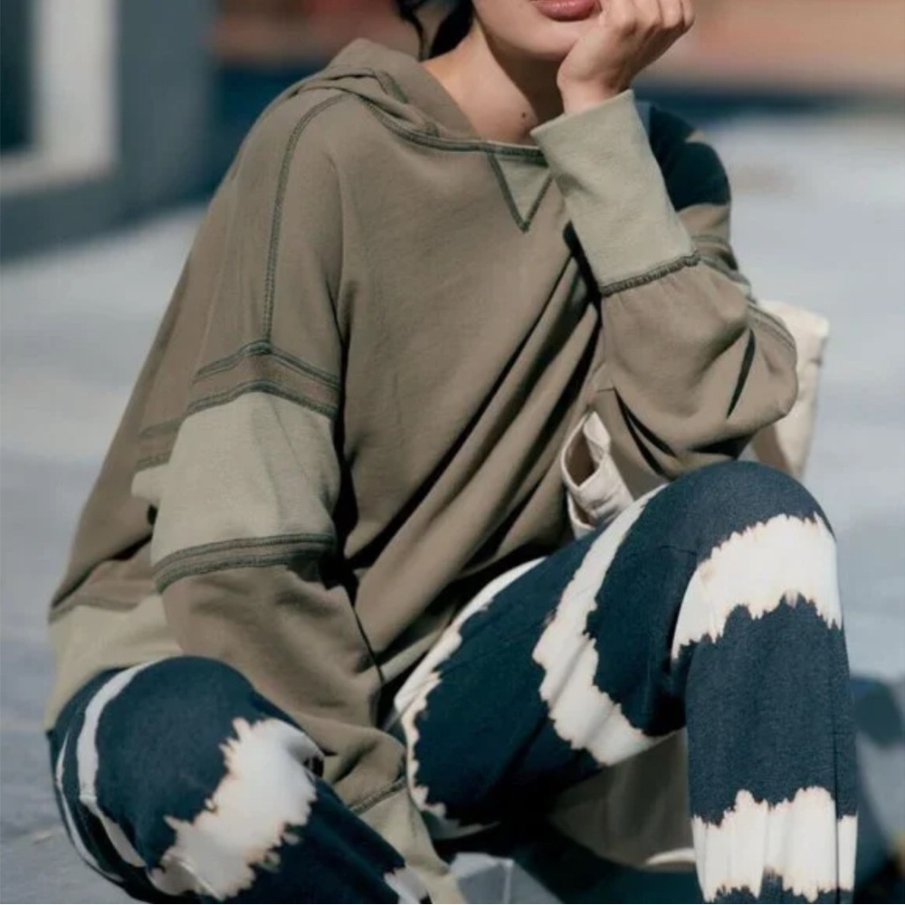 Anthropologie Daily Practice Boxy Pullover Green Sweatshirt, size Large